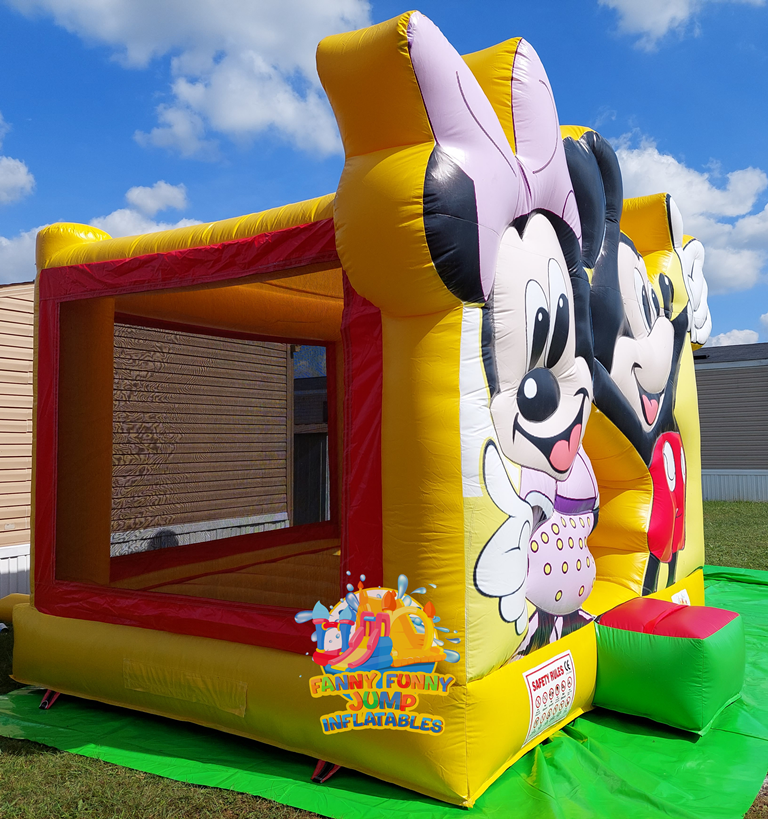 Mickey-Club-House-2